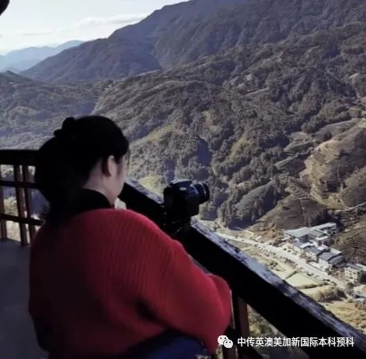 和同学一起去英国威斯敏斯特大学读书，有伙伴真好