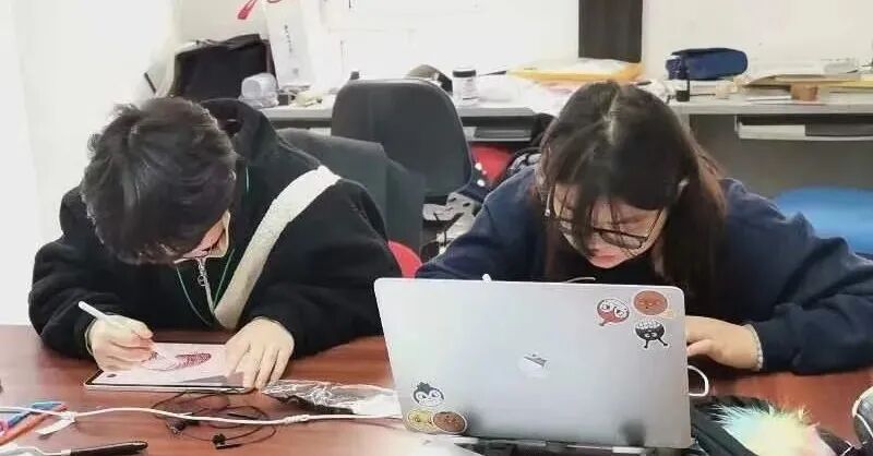 中传师资，质量保障。我收获的不止是伦艺的OFFER